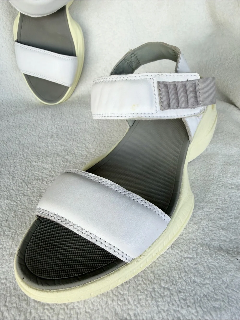 Sorel Explorer Blitz Stride Women’s 7.5 US Sandals Leather White NL4742-100